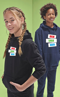 B&C Kids ID.333 Hoodie – Frontansicht | SHIRTPLUS – Bild 1