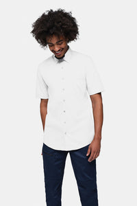 Model wearing the HAKRO MIKRALINAR® Short-Sleeve Shirt 122 – Bild 9