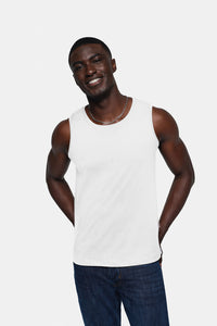 Model trägt HAKRO Tank-Top 259 – Bild 9
