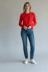 SHIRTPLUS women's red long sleeve t-shirt made from 100% cotton with a modern fit and crew neck. – Bild 8